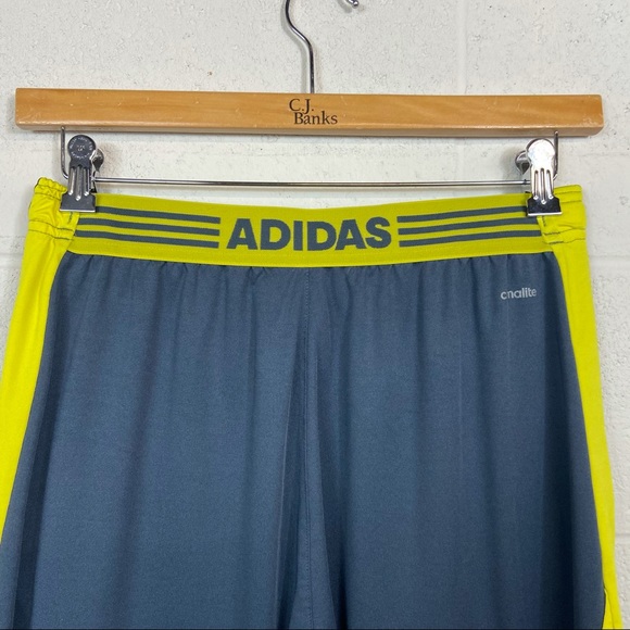 ❓Adidas Workout Shorts - Picture 9 of 11